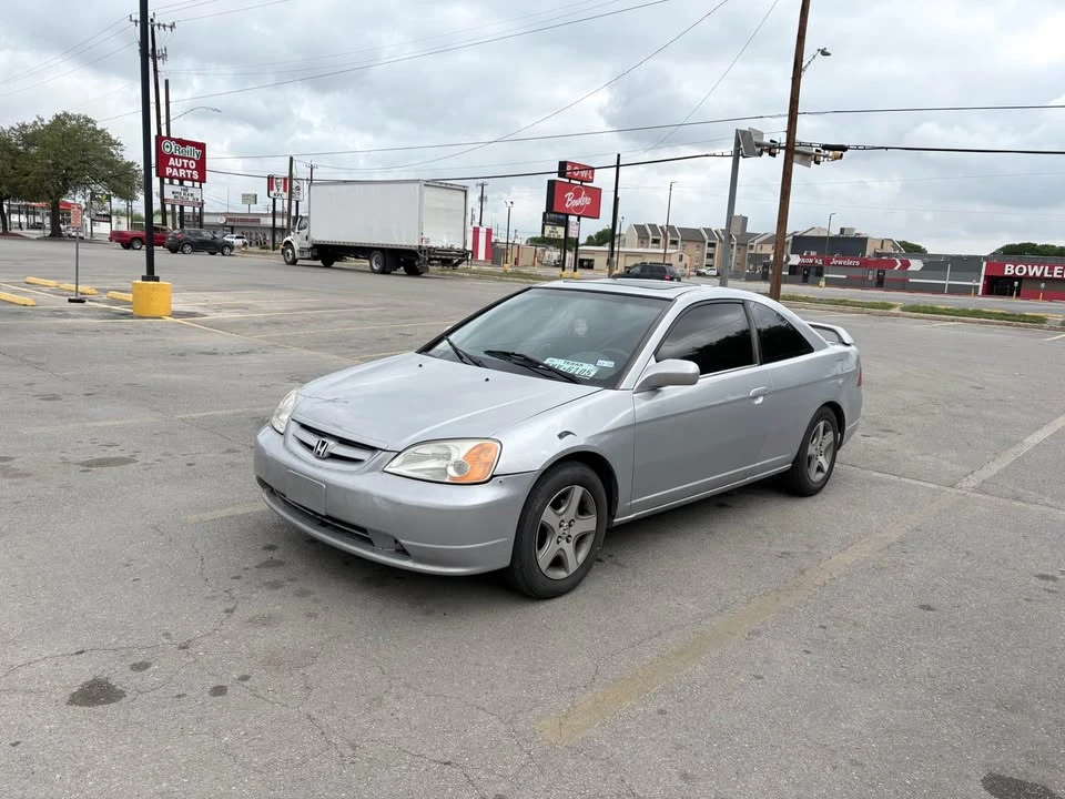 2001 Honda Civic 7th Gen - Image 2 of 3