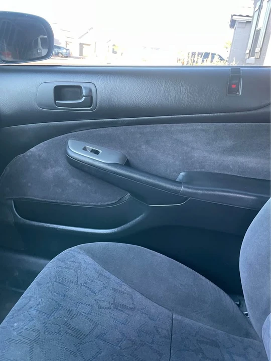 2001 Honda Civic 7th Gen - Image 12 of 15