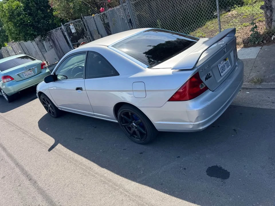 2001 Honda Civic 7th Gen - Image 2 of 8