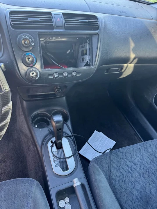2001 Honda Civic 7th Gen - Image 8 of 8