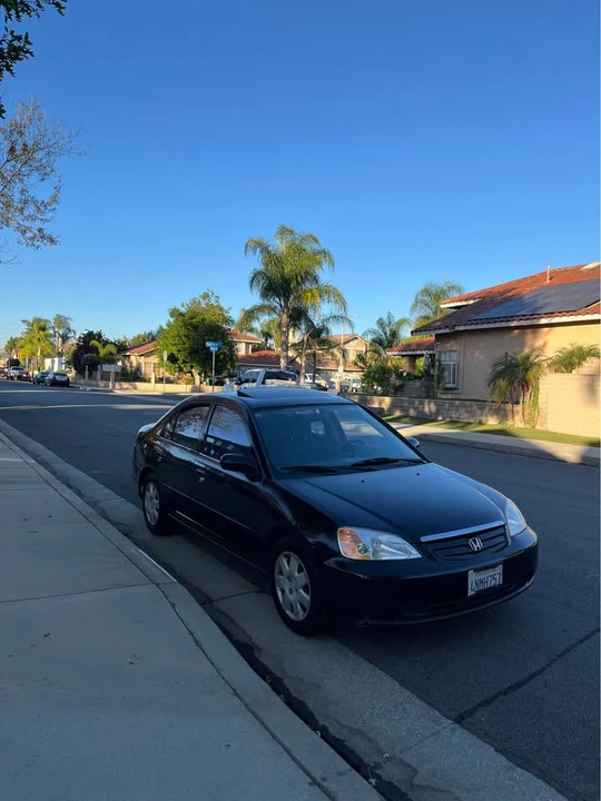 2001 Honda Civic 7th Gen - Image 2 of 7