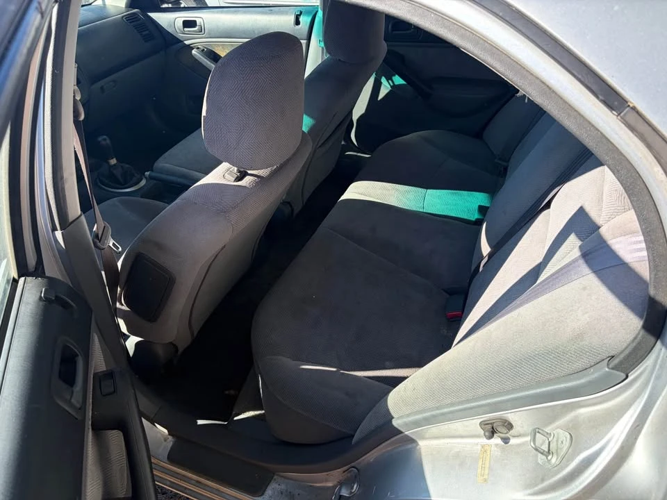 2001 Honda Civic 7th Gen - Image 2 of 2