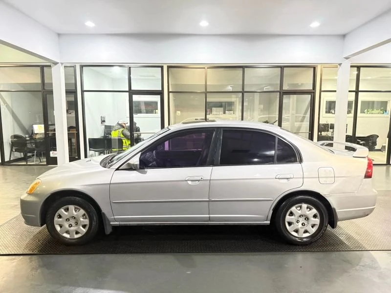 2001 Honda Civic 7th Gen - Image 2 of 17