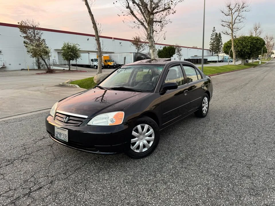 2001 Honda Civic 7th Gen - Image 2 of 15