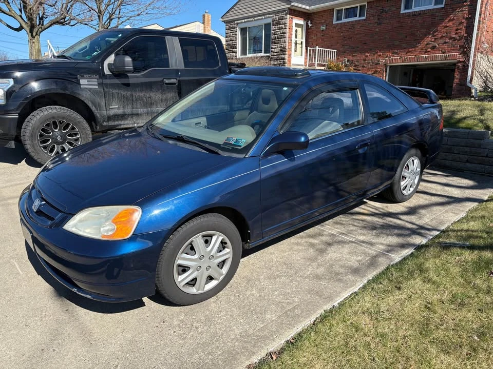 2001 Honda Civic 7th Gen - Image 2 of 10