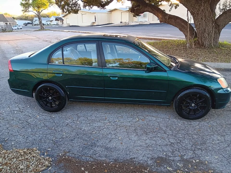 2001 Honda Civic 7th Gen - Image 5 of 18