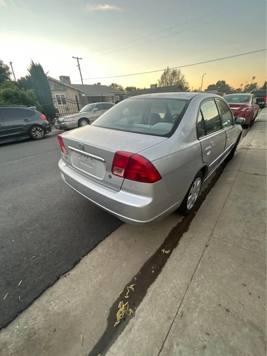 2001 Honda Civic 7th Gen - Image 3 of 7