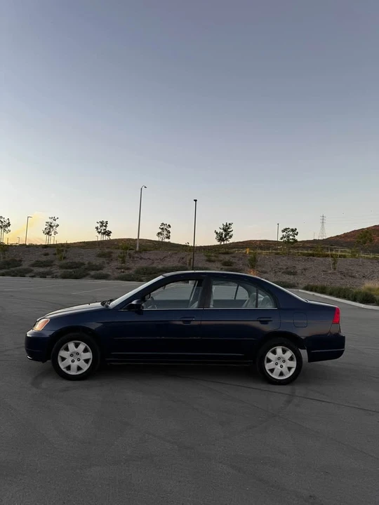 2001 Honda Civic 7th Gen - Image 3 of 12
