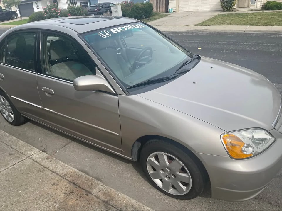 2001 Honda Civic 7th Gen - Image 2 of 9