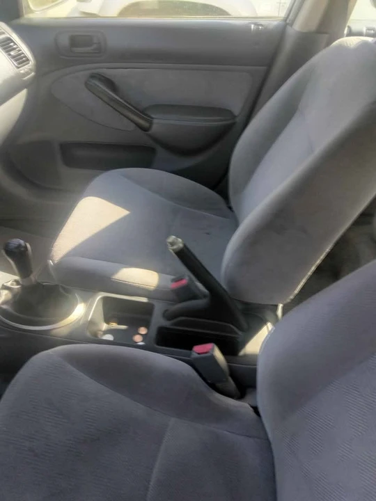 2001 Honda Civic 7th Gen - Image 3 of 7