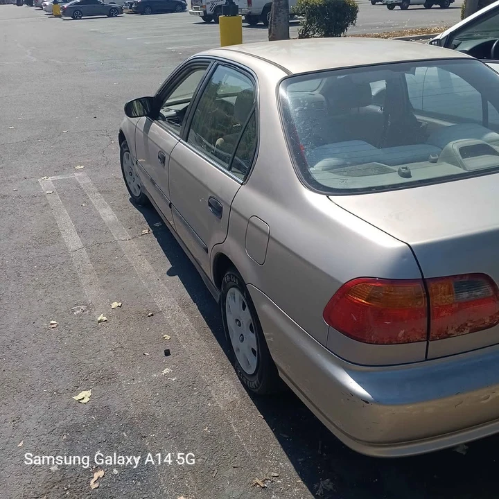 2001 Honda Civic 7th Gen - Image 2 of 11