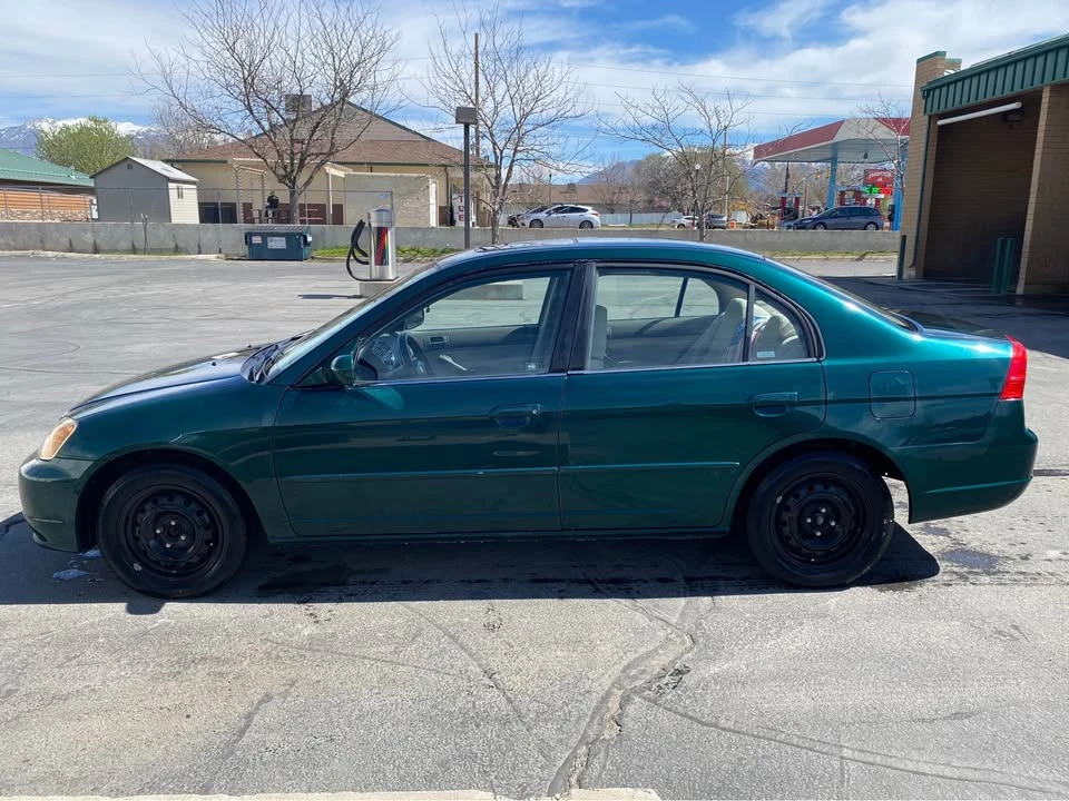 2001 Honda Civic 7th Gen - Image 2 of 8
