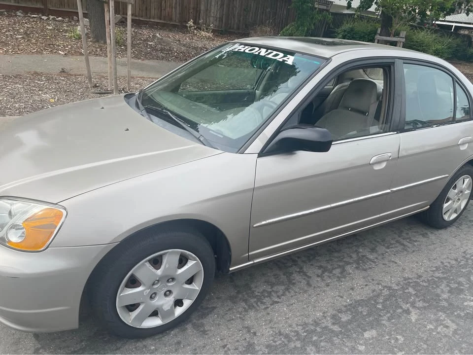 2001 Honda Civic 7th Gen - Image 3 of 9