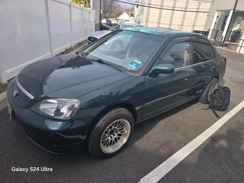 2001 Honda Civic 7th Gen - Image 2 of 9