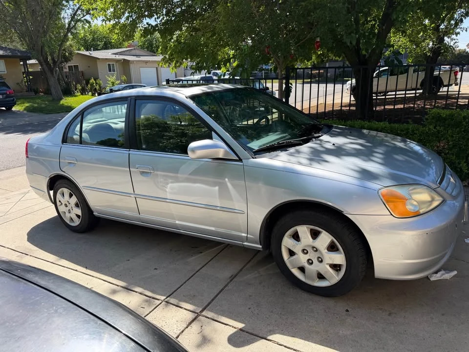 2001 Honda Civic 7th Gen - Image 2 of 10