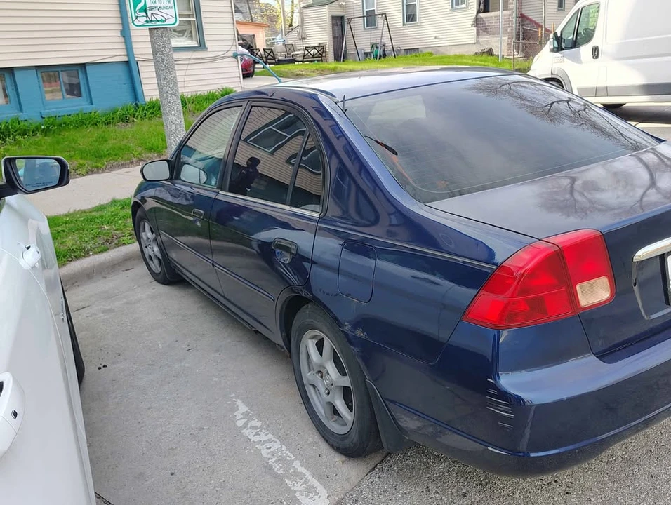 2001 Honda Civic 7th Gen - Image 4 of 8