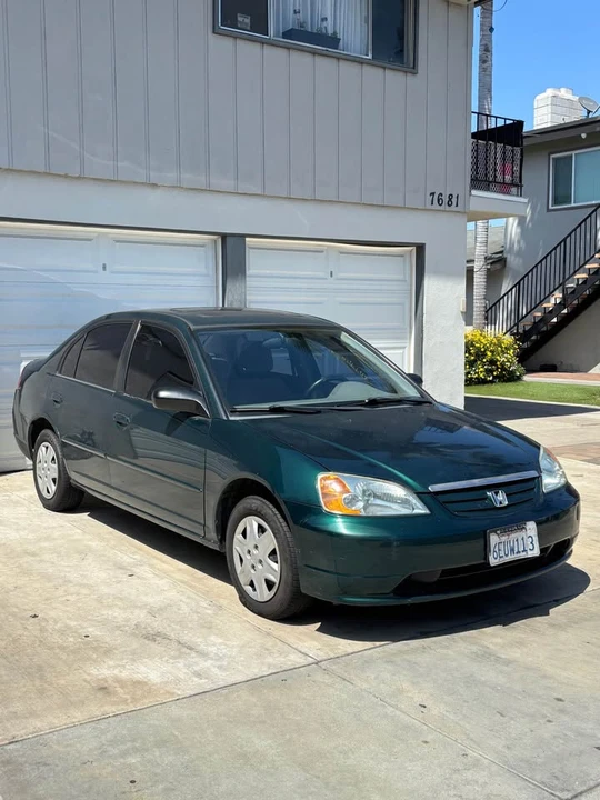 2001 Honda Civic 7th Gen - Image 2 of 4