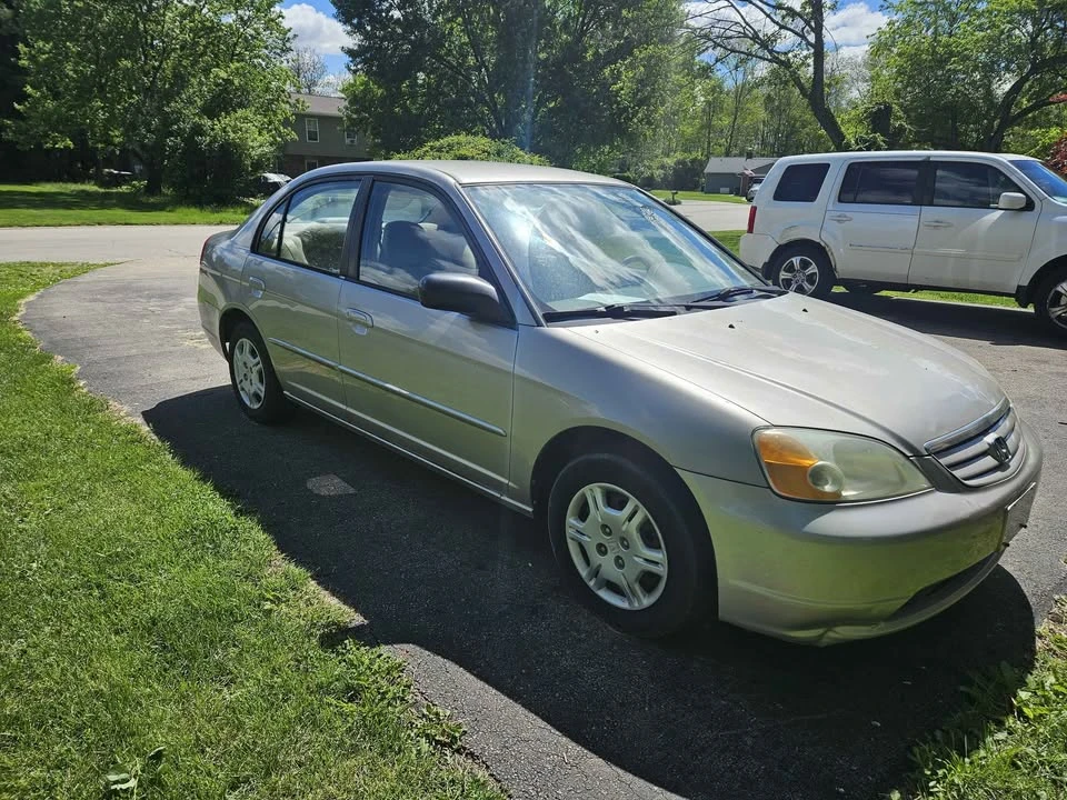 2001 Honda Civic 7th Gen - Image 2 of 5