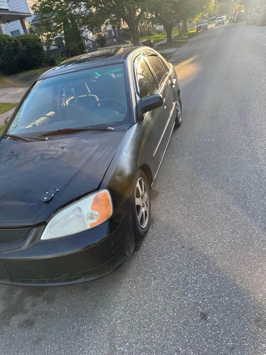 2001 Honda Civic 7th Gen - Image 2 of 4
