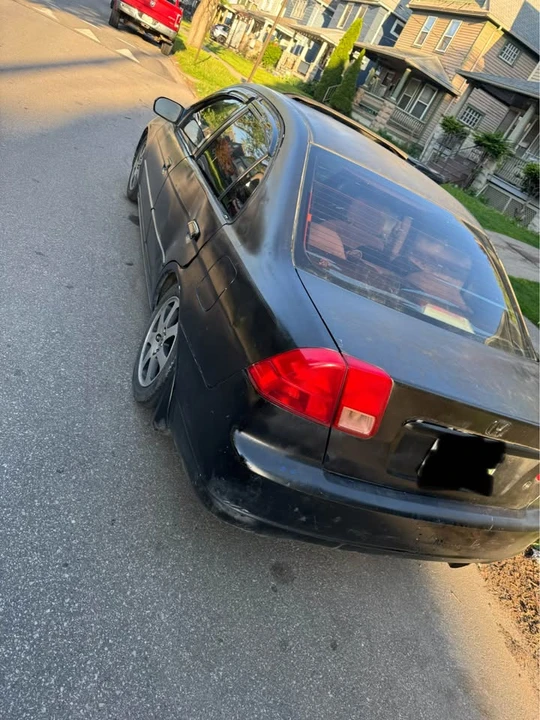 2001 Honda Civic 7th Gen - Image 3 of 4