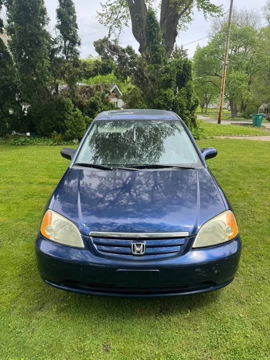 2001 Honda Civic 7th Gen - Image 2 of 3
