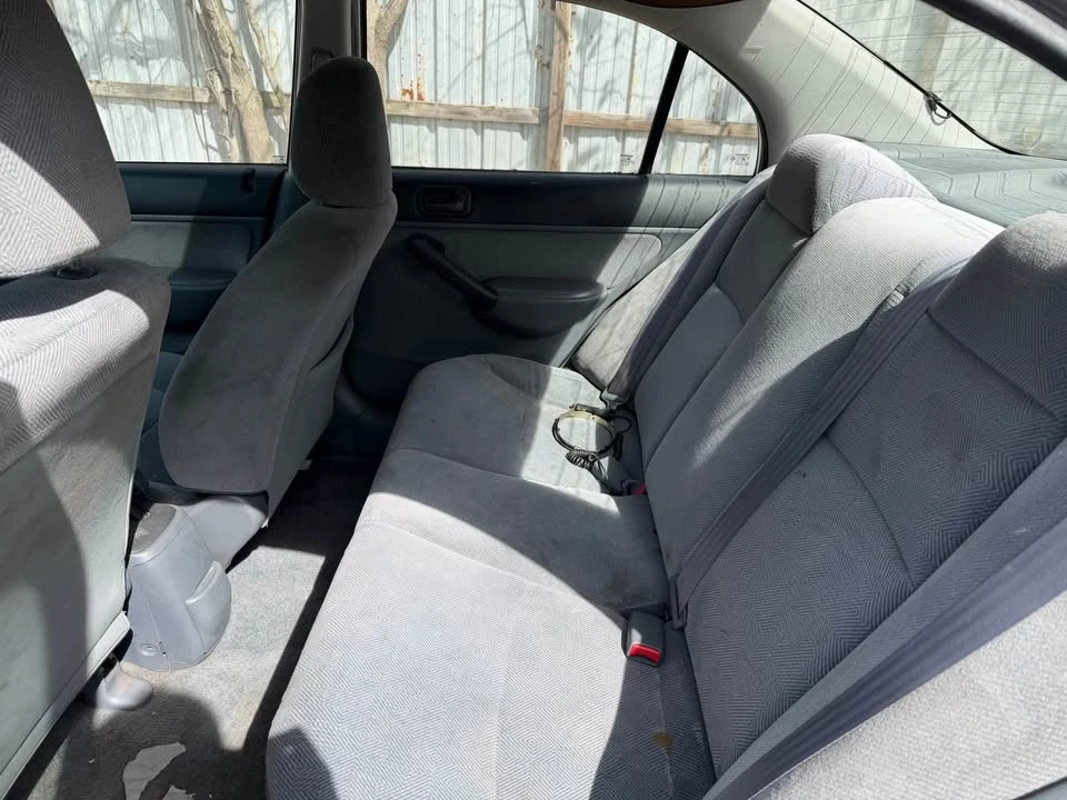2001 Honda Civic 7th Gen - Image 2 of 10