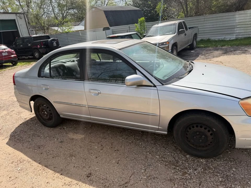 2001 Honda Civic 7th Gen - Image 4 of 10