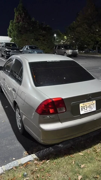 2001 Honda Civic 7th Gen - Image 2 of 12