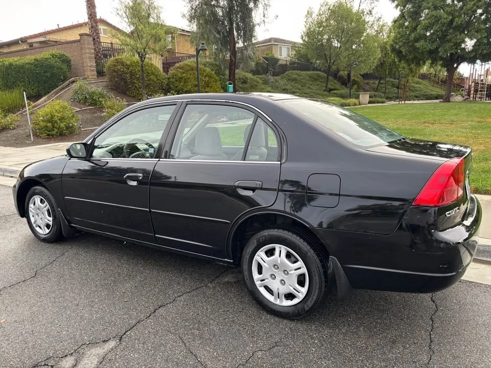 2001 Honda Civic 7th Gen - Image 2 of 8