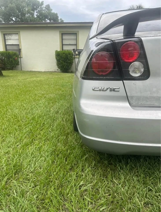 2001 Honda Civic 7th Gen - Image 7 of 13