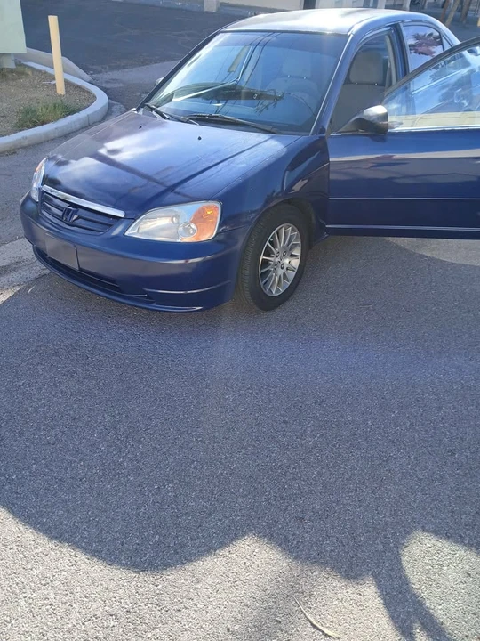 2001 Honda Civic 7th Gen - Image 2 of 15
