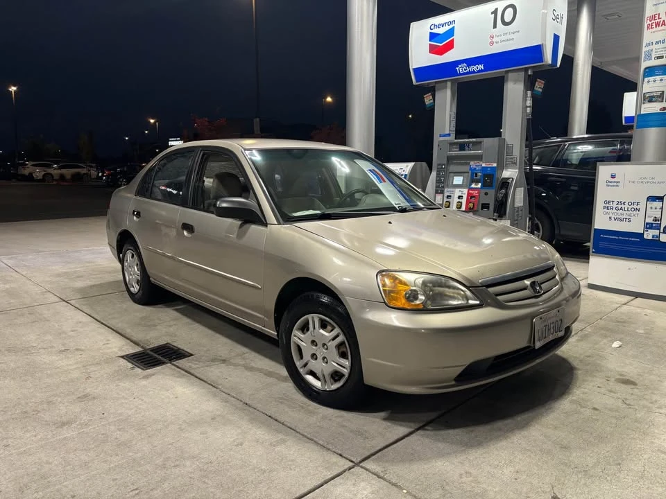 2001 Honda Civic 7th Gen - Image 2 of 8