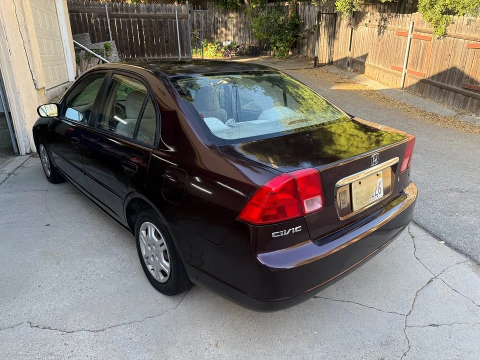 2001 Honda Civic 7th Gen - Image 3 of 9