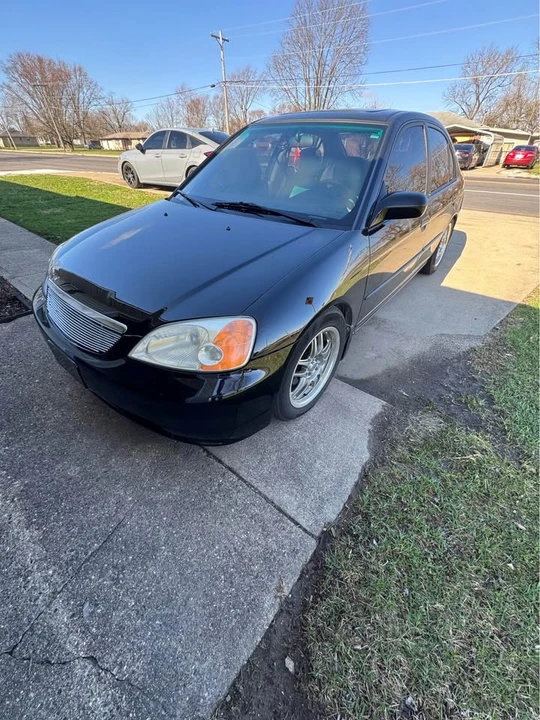 2001 Honda Civic 7th Gen - Image 2 of 5