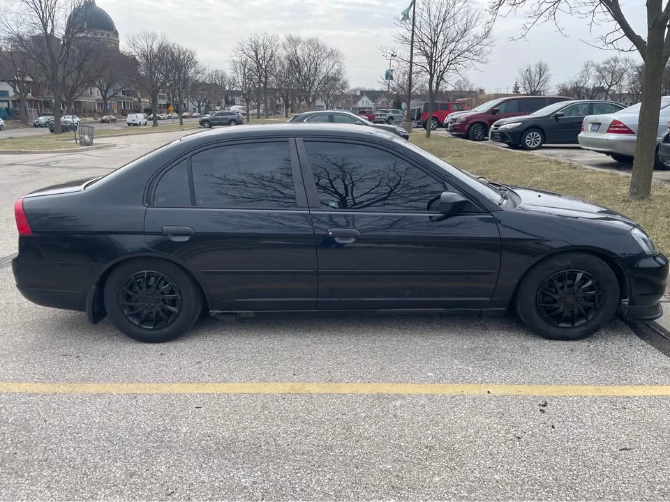 2001 Honda Civic 7th Gen - Image 2 of 7