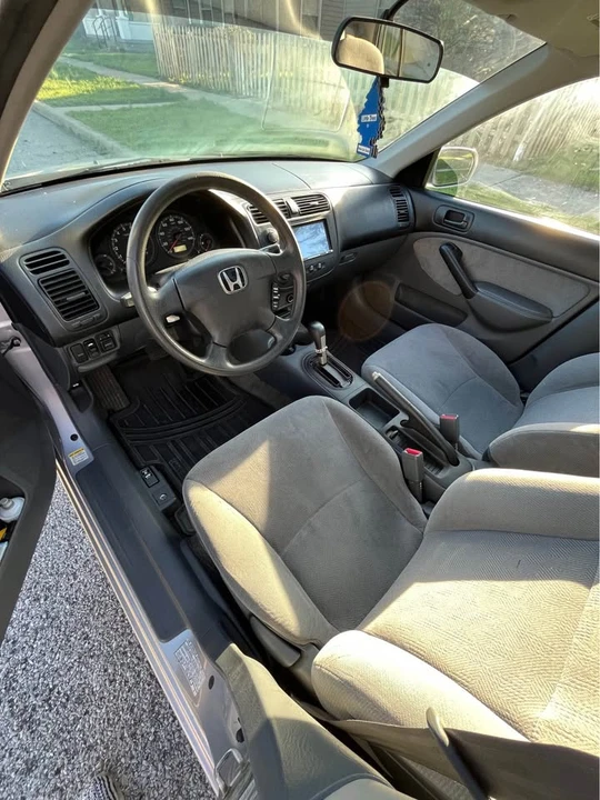 2001 Honda Civic 7th Gen - Image 2 of 8