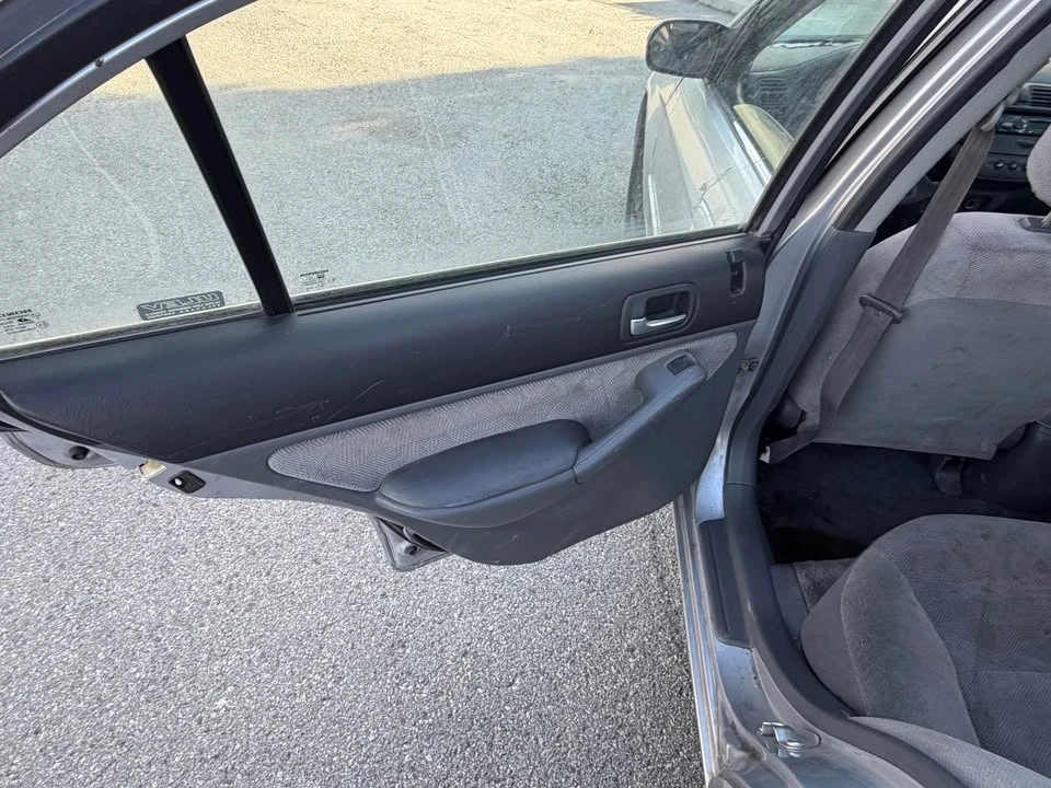 2001 Honda Civic 7th Gen - Image 7 of 11