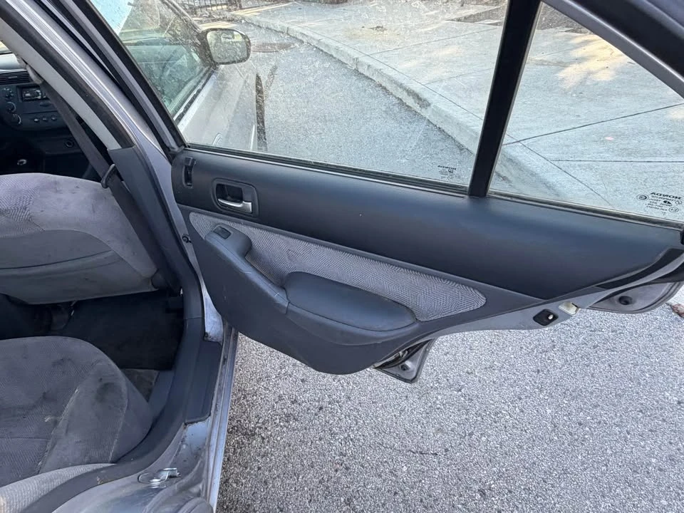 2001 Honda Civic 7th Gen - Image 10 of 11
