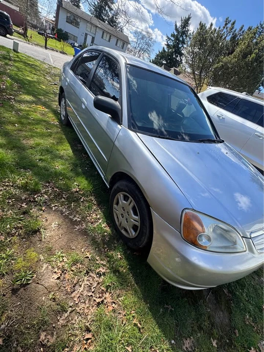 2001 Honda Civic 7th Gen - Image 2 of 7