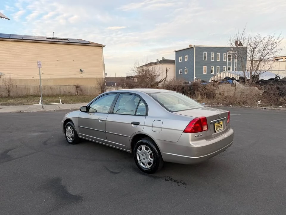 2001 Honda Civic 7th Gen - Image 5 of 11