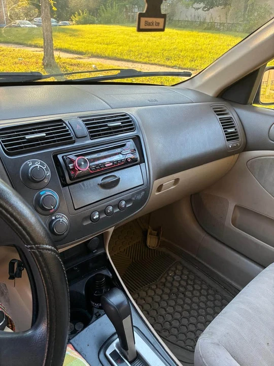 2001 Honda Civic 7th Gen - Image 4 of 10