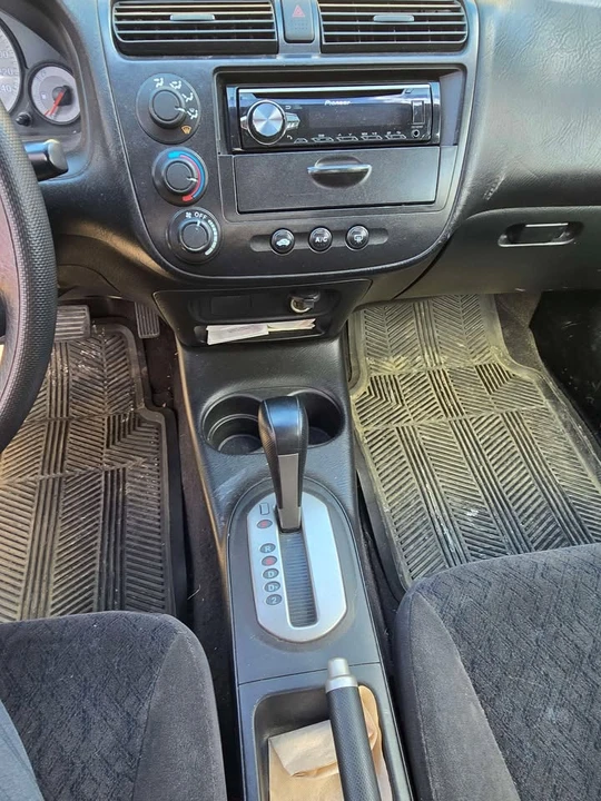 2001 Honda Civic 7th Gen - Image 10 of 15