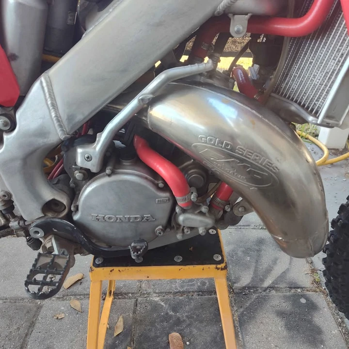 2001 Honda CR - Image 8 of 10