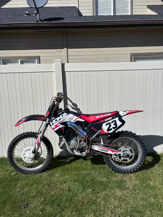 2001 Honda CR - Image 7 of 12