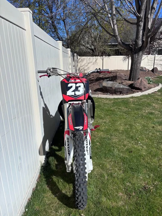2001 Honda CR - Image 11 of 12