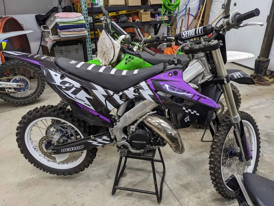 2001 Honda CR - Image 3 of 6