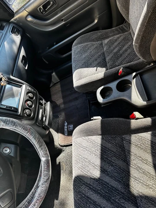2001 Honda CR-V 1st Gen - Image 8 of 14