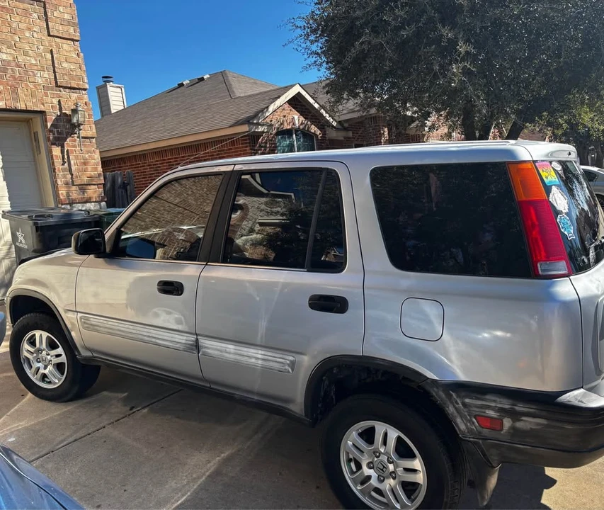 2001 Honda CR-V 1st Gen - Image 3 of 14