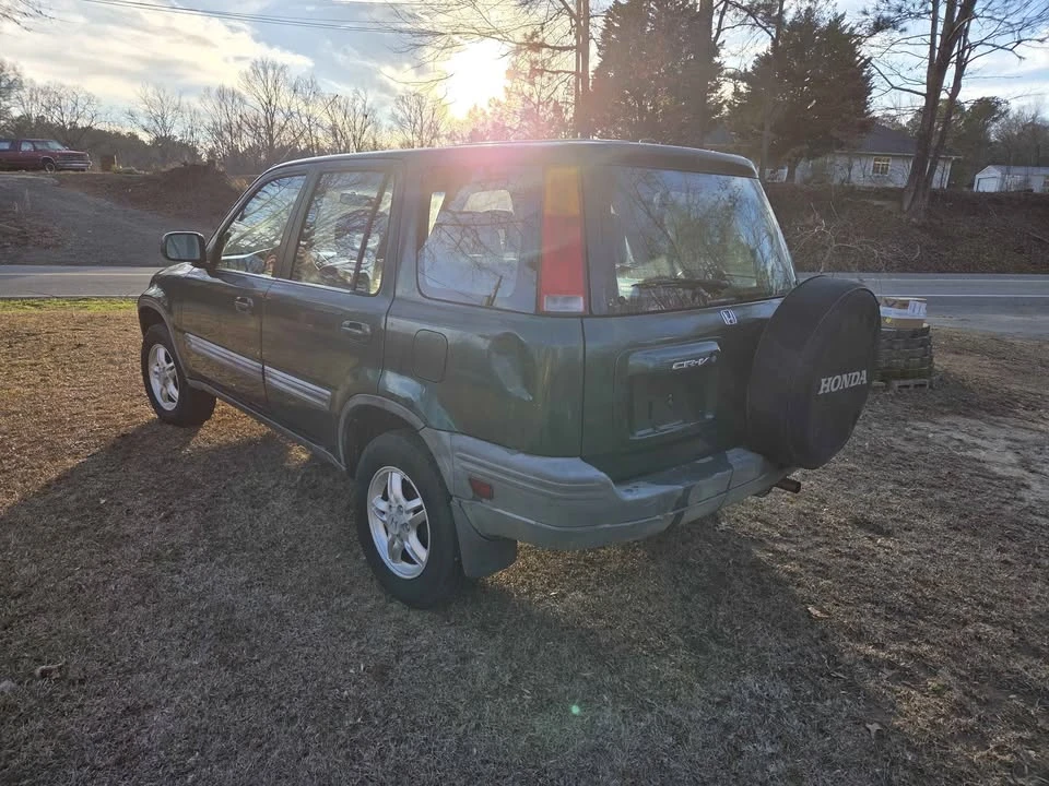 2001 Honda CR-V 1st Gen - Image 2 of 5