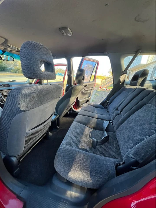 2001 Honda CR-V 1st Gen - Image 12 of 15